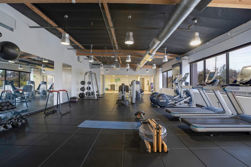 Interior of 3500 Willow Lane property