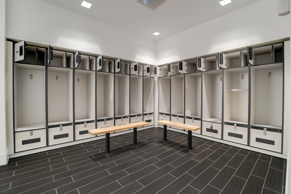 Interior of 3500 Willow Lane property