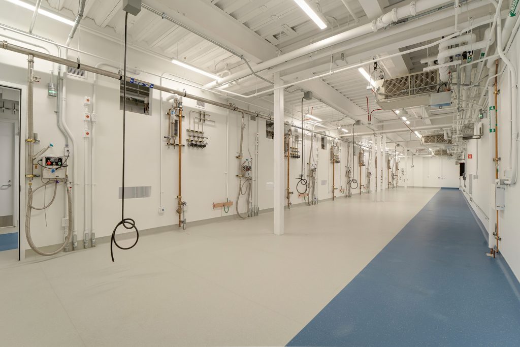 Interior of 3500 Willow Lane property