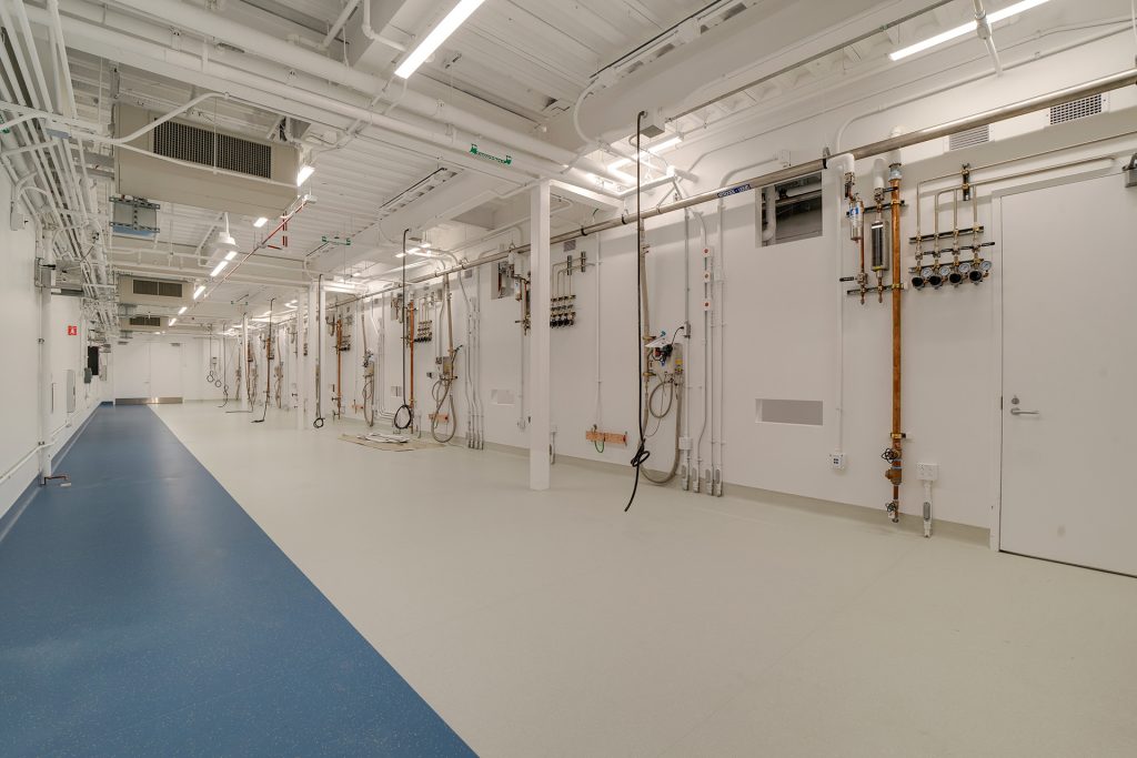 Interior of 3500 Willow Lane property