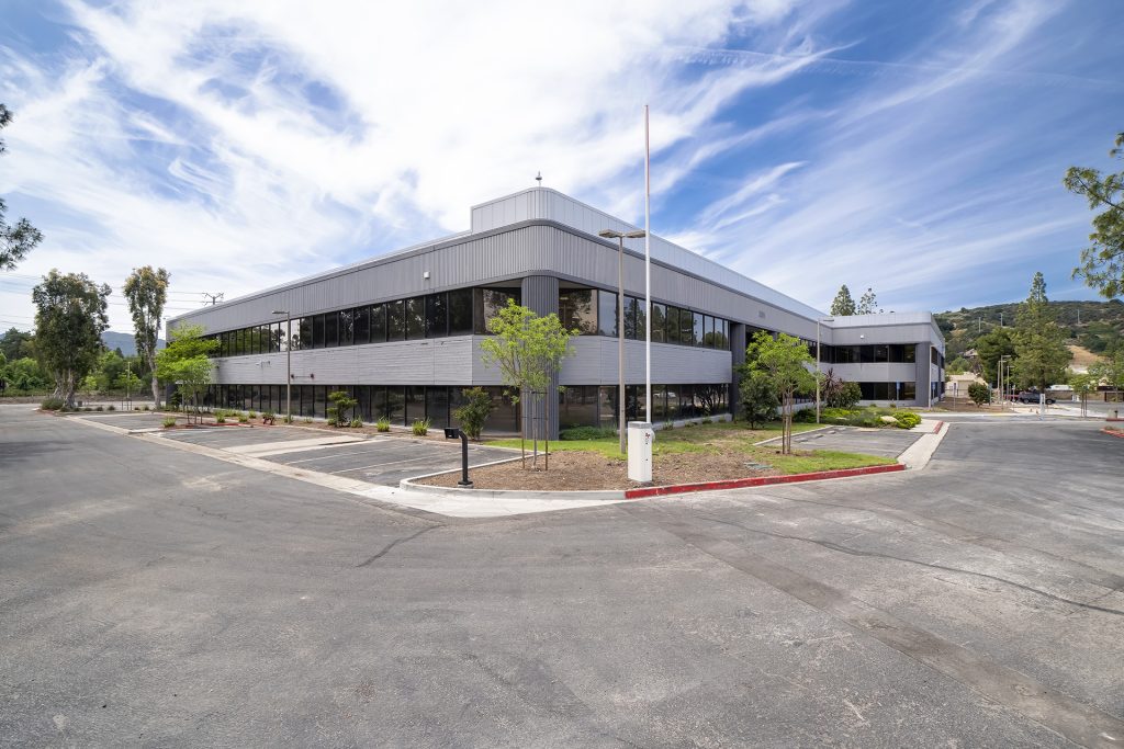 Exterior of the 3500 Willow Lane property